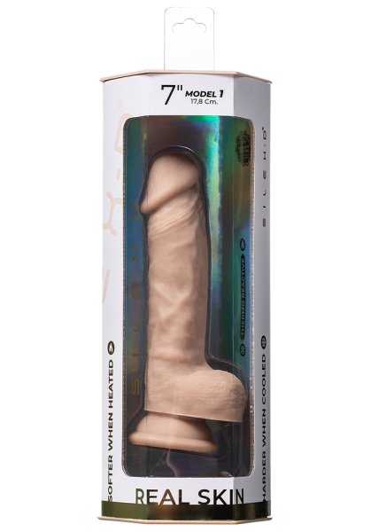 Real Skin Dual Density Dildo med pung 18 cm